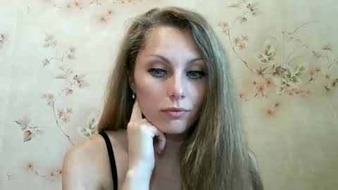 roxyfox18x01 online show from May 2026 08:10:01 AM
