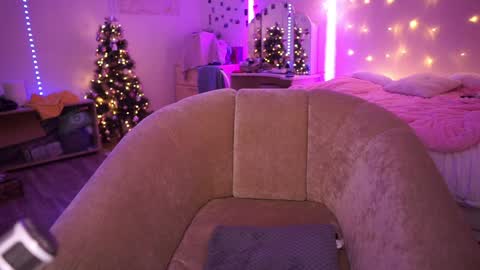 Snapshot of roxysuh chatting on December 2024 10:47:02 AM roxysuh online show from December 2024 10:47:02 AM