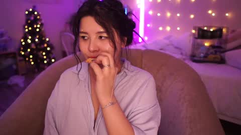 Snapshot of roxysuh chatting on January 2025 10:03:01 AM roxysuh online show from January 2025 10:03:01 AM