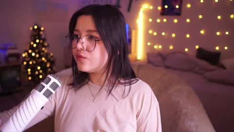 Snapshot of roxysuh chatting on February 2025 05:21:02 AM roxysuh online show from February 2025 05:21:02 AM