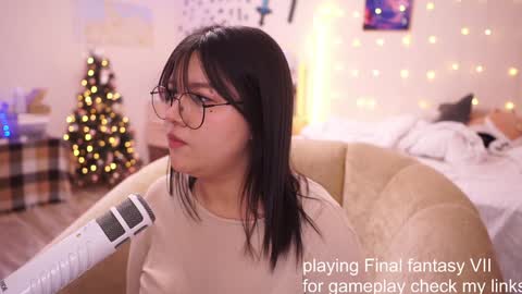 Snapshot of roxysuh chatting on February 2025 10:15:01 AM roxysuh online show from February 2025 10:15:01 AM