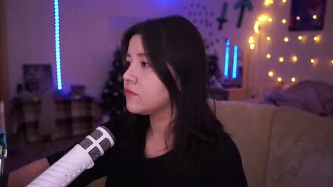 Snapshot of roxysuh chatting on March 2025 08:00:01 AM roxysuh online show from March 2025 08:00:01 AM