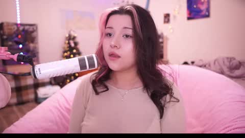 Snapshot of roxysuh chatting on September 2025 07:08:01 AM roxysuh online show from September 2025 07:08:01 AM