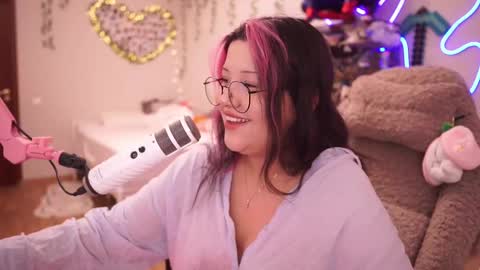 Snapshot of roxysuh chatting on October 2025 07:42:01 AM roxysuh online show from October 2025 07:42:01 AM