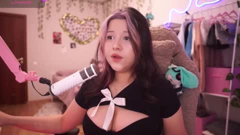 roxysuh online show from December 2025 07:39:01 AM