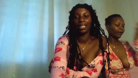 Snapshot of royal_petite10 chatting on March 2026 11:00:01 AM kate online show from March 2026 11:00:01 AM