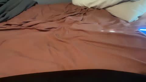 Royalty13m online show from September 2025 06:53:01 PM