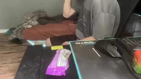 Royalty13m online show from September 2025 06:20:02 PM