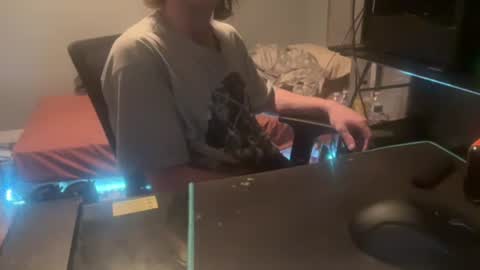 Royalty13m online show from October 2025 08:33:02 AM