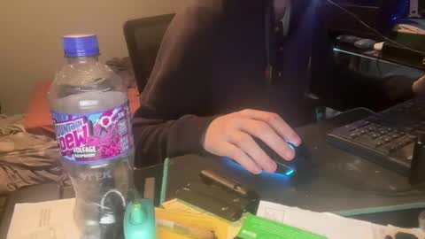 Royalty13m online show from October 2025 09:26:02 PM