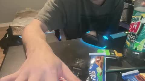 Royalty13m online show from November 2025 03:29:02 PM