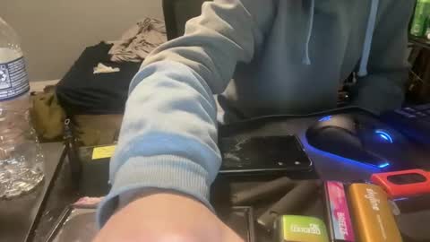 Royalty13m online show from December 2025 12:11:02 PM