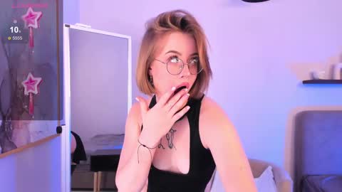 Snapshot of royce_ghost chatting on February 2025 09:58:02 AM AnikaIm so hot that Ive already burned myself do you want me to set you on fire too online show from February 2025 09:58:02 AM