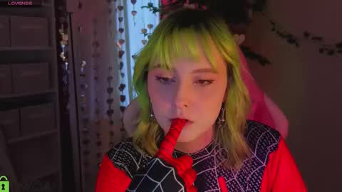 Snapshot of roziett_belle chatting on February 2026 08:33:02 AM Roziett online show from February 2026 08:33:02 AM