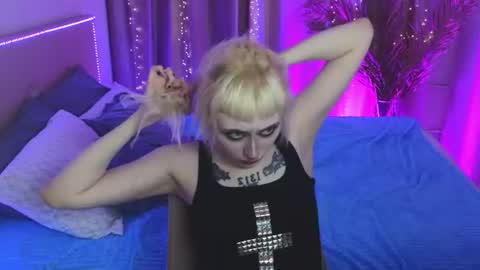 Rraffaellka online show from July 2026 09:30:02 PM