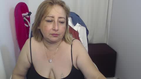 Snapshot of rubi_halliwey chatting on January 2025 12:07:01 AM Rubi online show from January 2025 12:07:01 AM