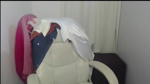 Snapshot of rubi_halliwey chatting on January 2025 12:05:02 AM Rubi online show from January 2025 12:05:02 AM