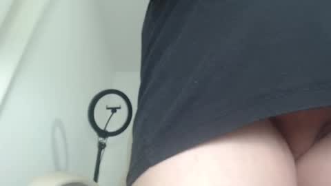 Snapshot of rubi_halliwey chatting on March 2025 11:17:01 AM Rubi online show from March 2025 11:17:01 AM