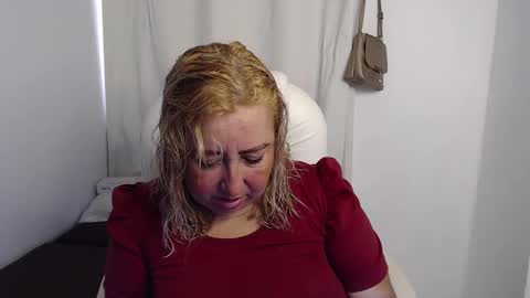 Snapshot of rubi_halliwey chatting on September 2025 02:11:02 PM Rubi online show from September 2025 02:11:02 PM