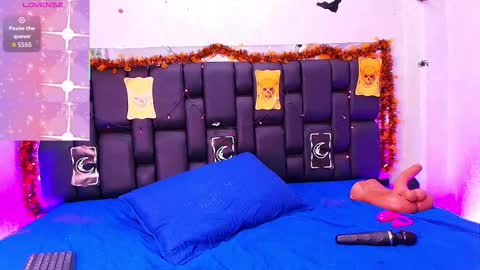 Rubi online show from October 2025 07:12:02 PM