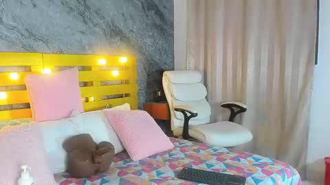 Rubi online show from February 2025 03:08:01 AM