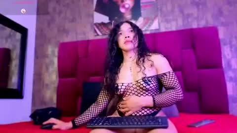 Snapshot of rubi_luxe chatting on June 2026 12:20:01 PM Rubi online show from June 2026 12:20:01 PM