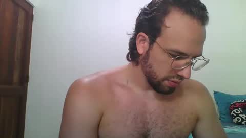 Snapshot of rubio121 chatting on October 2025 01:44:01 PM rubio121 online show from October 2025 01:44:01 PM