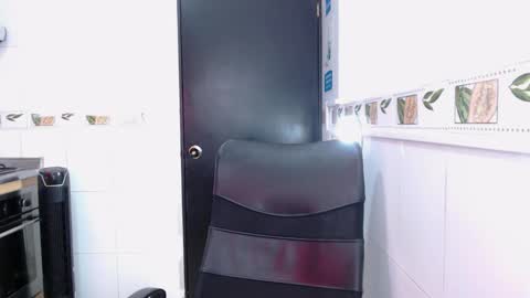 ruby_your_milf online show from March 2026 06:47:01 PM