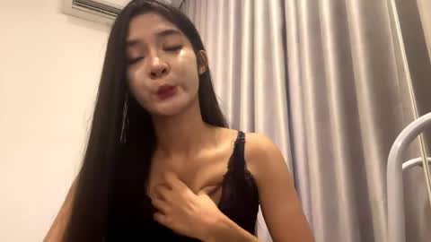 rubycrumbell online show from May 2026 08:42:02 AM