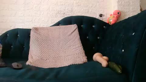 rubyemerald_ online show from February 2025 04:55:01 AM