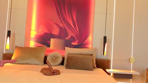 Ruby Luxe online show from September 2025 04:45:01 AM