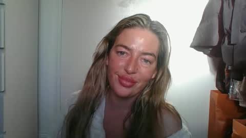 rubyredxxxoxxx online show from March 2026 06:46:02 AM