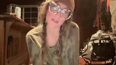 rubywavesback online show from December 2025 05:02:01 AM