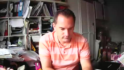 Snapshot of runner1978 chatting on November 2025 09:56:02 AM runner1978 online show from November 2025 09:56:02 AM