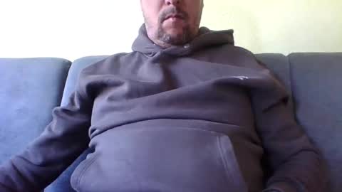 runner_1978 online show from March 2025 08:19:02 AM