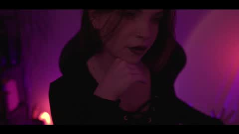 Snapshot of running_with_the_wolves chatting on February 2026 10:50:02 PM Elena online show from February 2026 10:50:02 PM