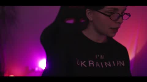 Snapshot of running_with_the_wolves chatting on February 2026 10:51:02 PM Elena online show from February 2026 10:51:02 PM