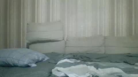 rusqadisx online show from May 2026 10:27:01 PM