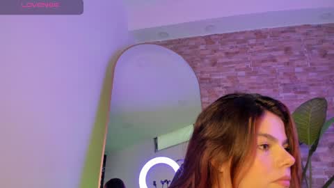 Lorenn online show from December 2024 08:55:01 PM