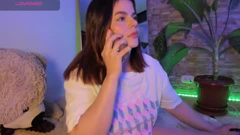 Lorenn online show from December 2024 03:15:02 AM