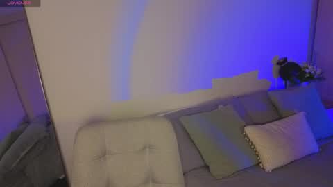 Lorenn online show from April 2026 07:31:02 PM