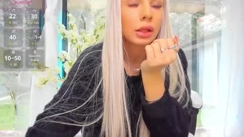 Ava online show from October 2025 09:17:01 AM