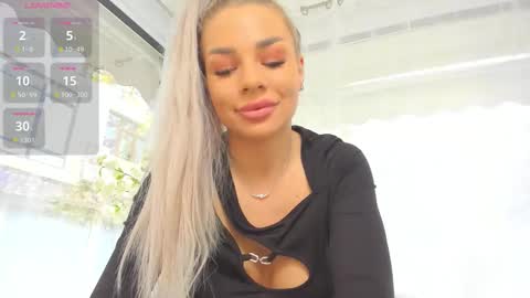 Ava online show from November 2025 09:32:02 AM