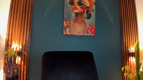 Ryan independent model online show from October 2025 12:55:02 AM