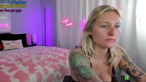 Snapshot of ryan_n_riley chatting on February 2026 02:02:01 PM Ryan n Riley online show from February 2026 02:02:01 PM
