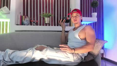 Snapshot of ryangreys01 chatting on September 2025 02:59:02 AM Ryan online show from September 2025 02:59:02 AM