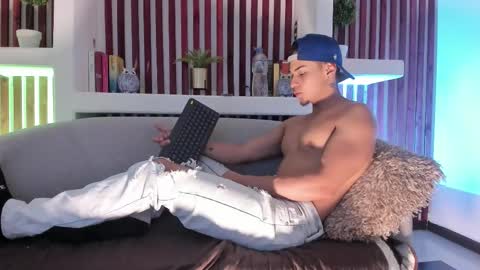 Snapshot of ryangreys01 chatting on November 2025 03:39:01 AM Ryan online show from November 2025 03:39:01 AM