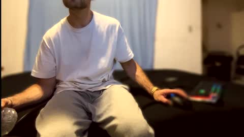 Ryan Jizz online show from October 2025 10:34:02 AM