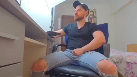 Ryanstone  online show from May 2026 06:31:01 AM