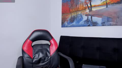 ryanwhite3 online show from December 2025 01:22:02 AM